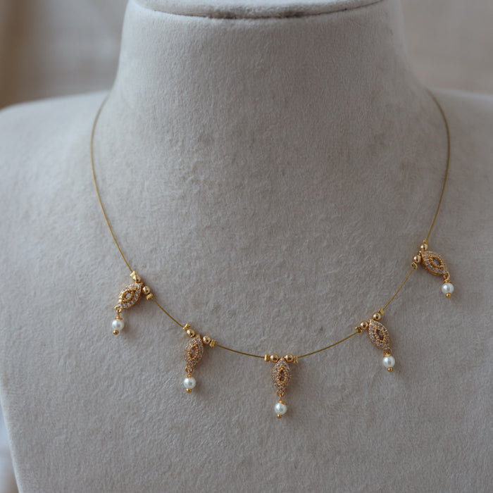 Heritage invisible short necklace IN3021