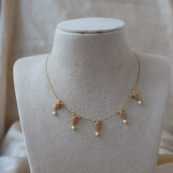 Heritage invisible short necklace IN3021