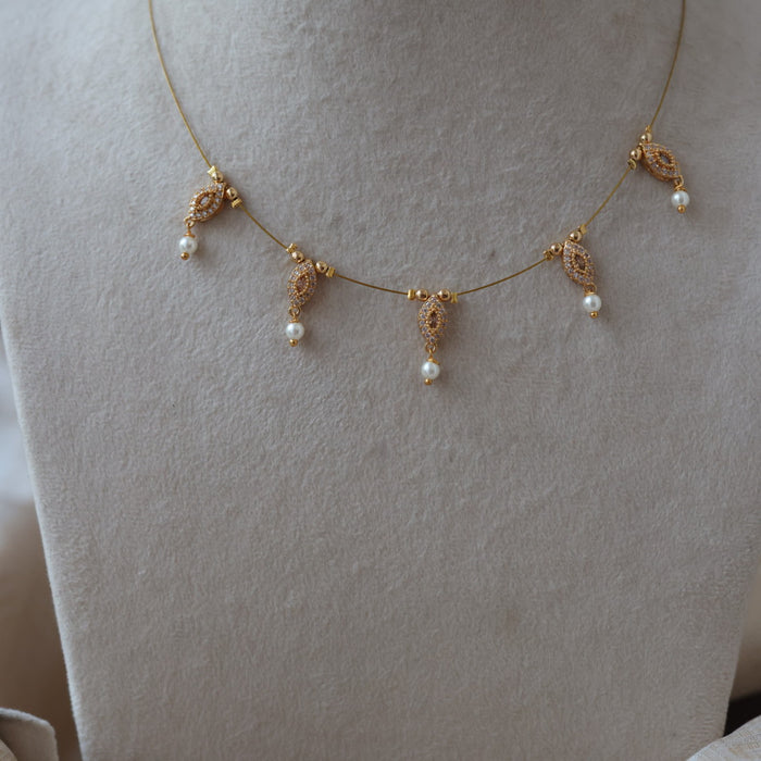 Heritage invisible short necklace IN3021