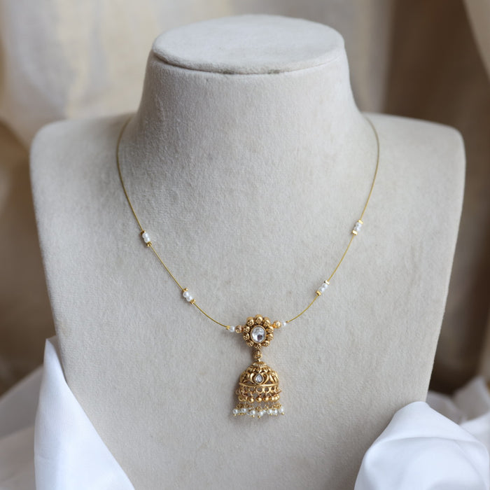 Antique pearl invisible short necklace IN3459