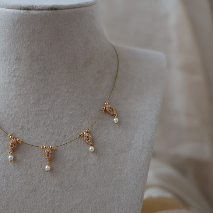 Heritage invisible short necklace IN3021