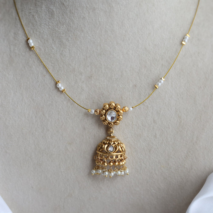 Antique pearl invisible short necklace IN3459