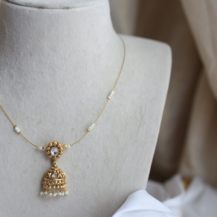 Antique pearl invisible short necklace IN3459