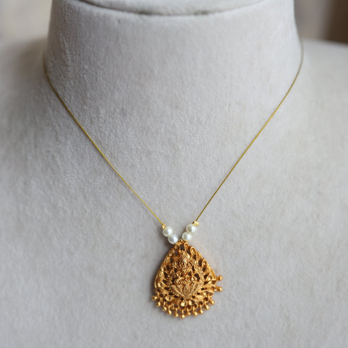 Antique invisible short necklace IN3833