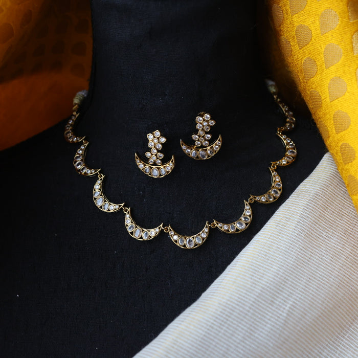 Antique gold simple white stone short necklace and earrings TT02433