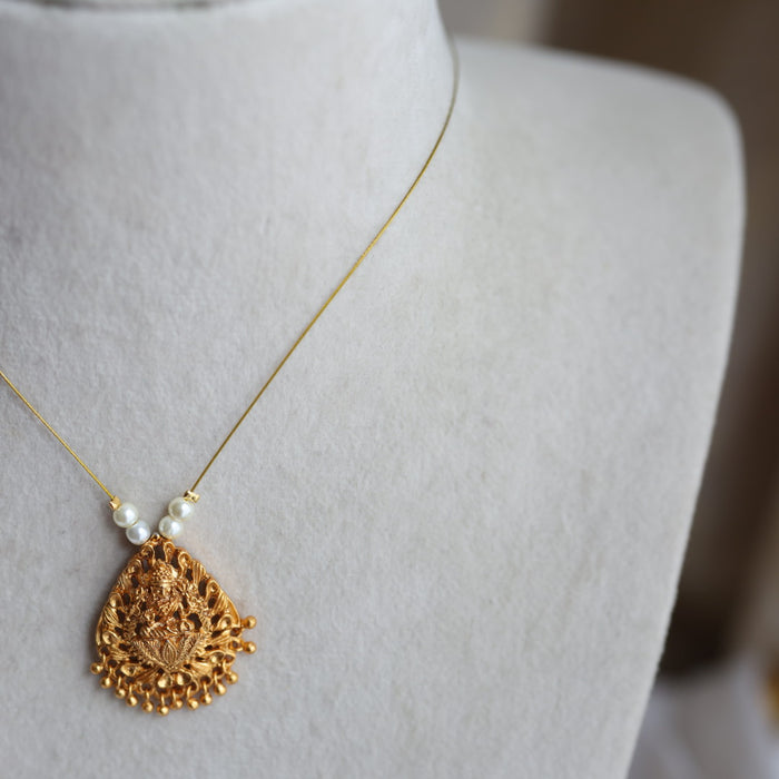 Antique invisible short necklace IN3833