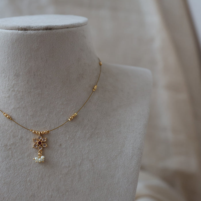 Heritage ruby white stone invisible short necklace IN2011