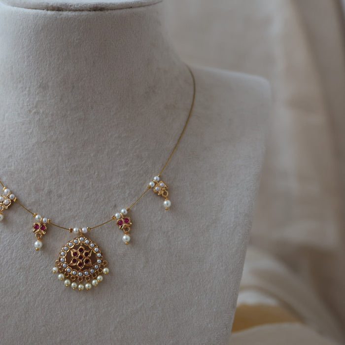 Heritage ruby stone and pearl design invisible short necklace IN986