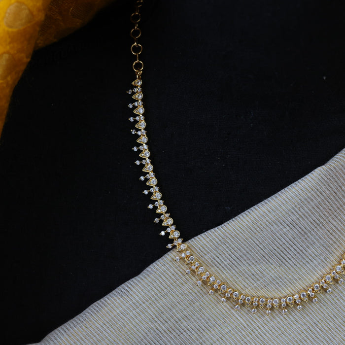 Heritage white stone gold plated short necklace H9011