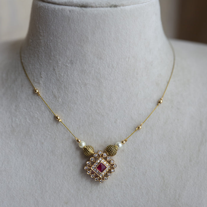 Antique invisible short necklace IN37833