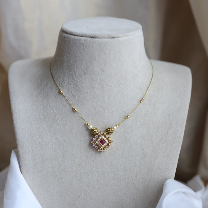 Antique invisible short necklace IN37833