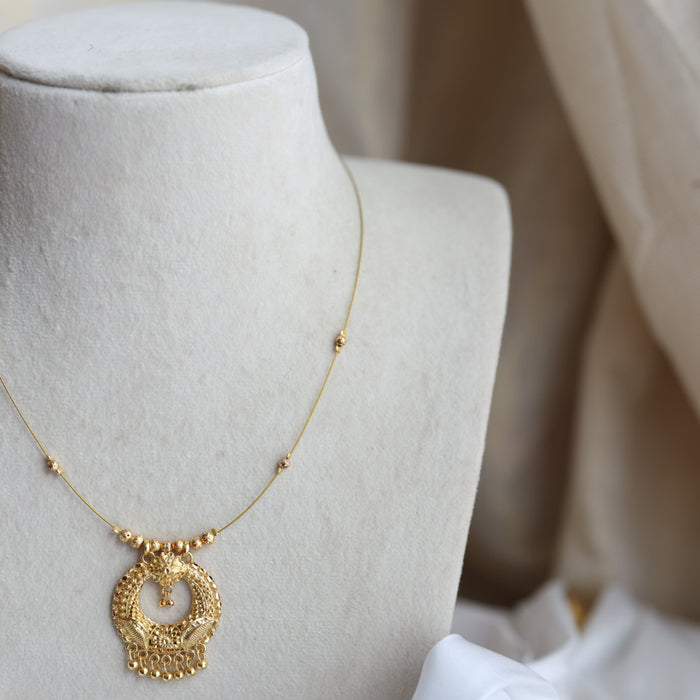 Heritage gold plated invisible short necklace IN1122