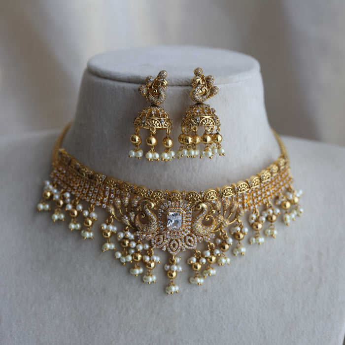 Antique white stone choker necklace CCB1233
