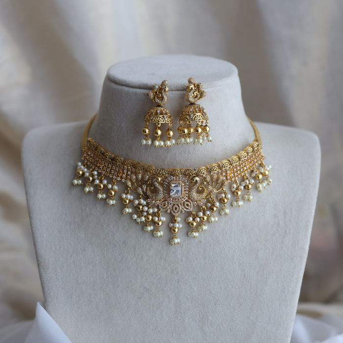Antique white stone choker necklace CCB1233