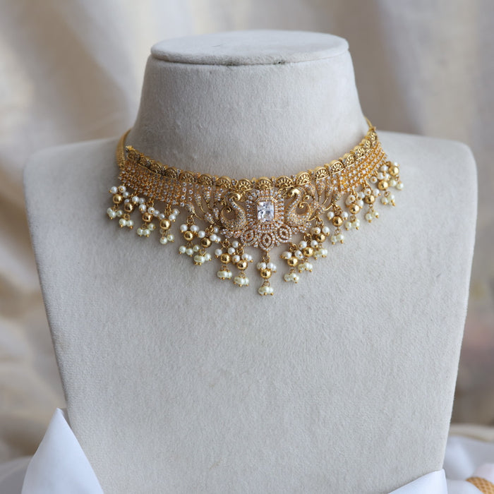 Antique white stone choker necklace CCB1233