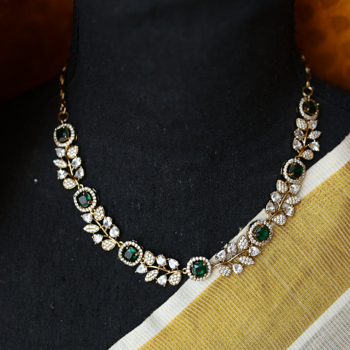 Victorian green stone short necklace with earrings V13019