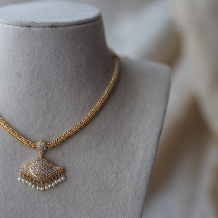Heritage gold plated kodi design sangu pendant short necklace H3211