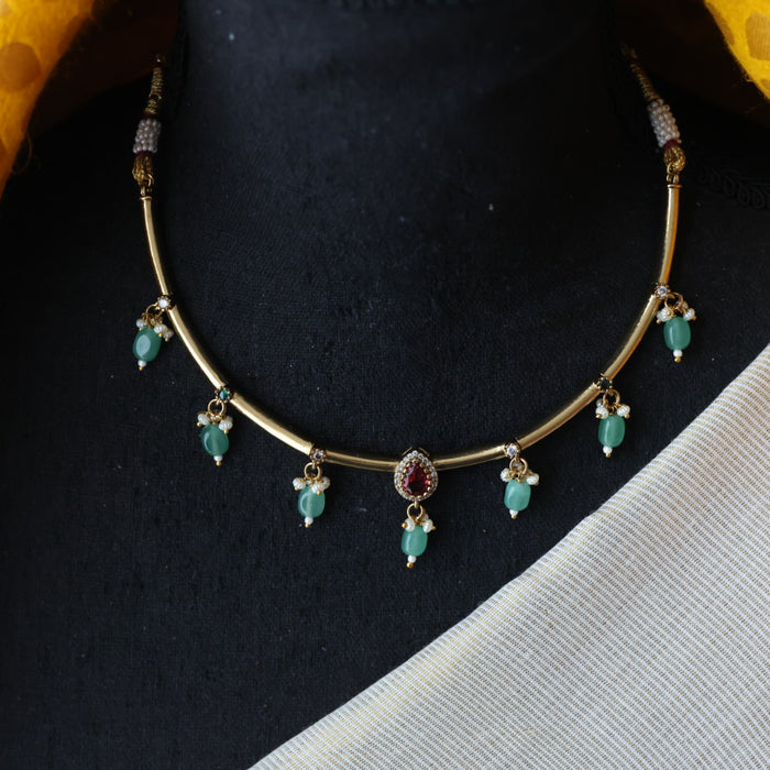 Antique green bead short necklace with earrings S1B1688