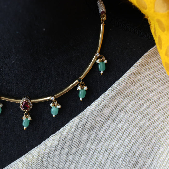 Antique green bead short necklace with earrings S1B1688