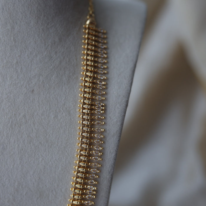Heritage gold plated long necklace with earrings HL3222