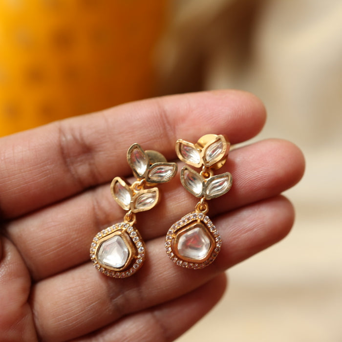 Minimal kundan choker necklace with earrings MS1055