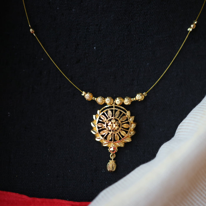 Heritage gold plated invisible short necklace IN9033