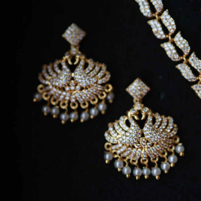 Heritage gold plated ruby white stone short necklace set with earrings H8623