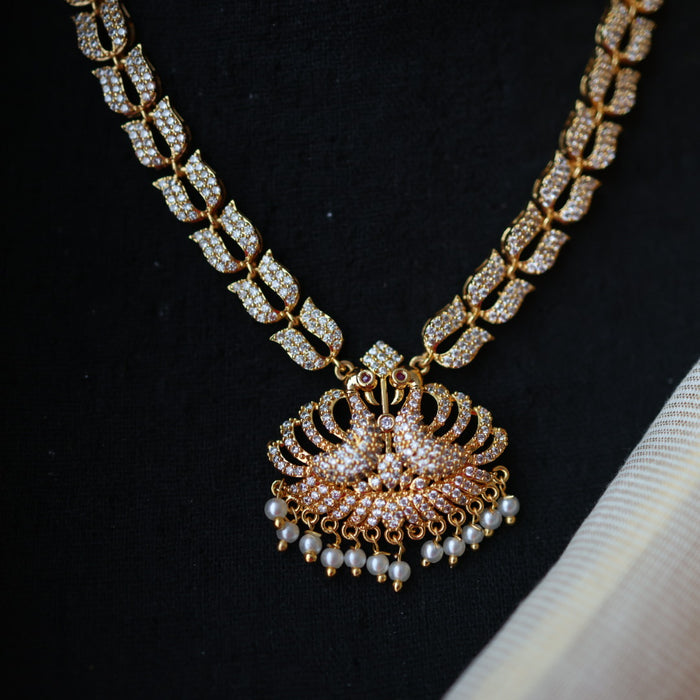 Heritage gold plated ruby white stone short necklace set with earrings H8623