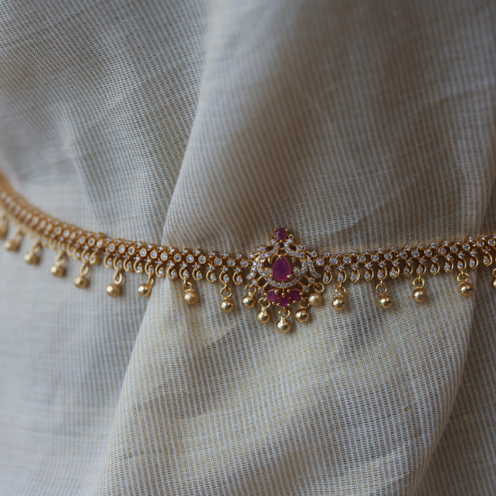 Heritage gold plated ruby white stone waistchain HW18637