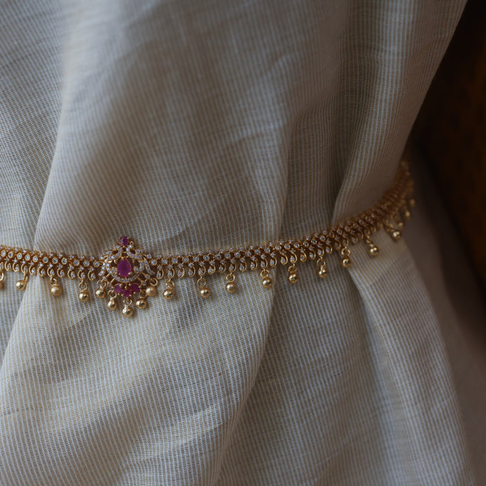 Heritage gold plated ruby white stone waistchain HW18637