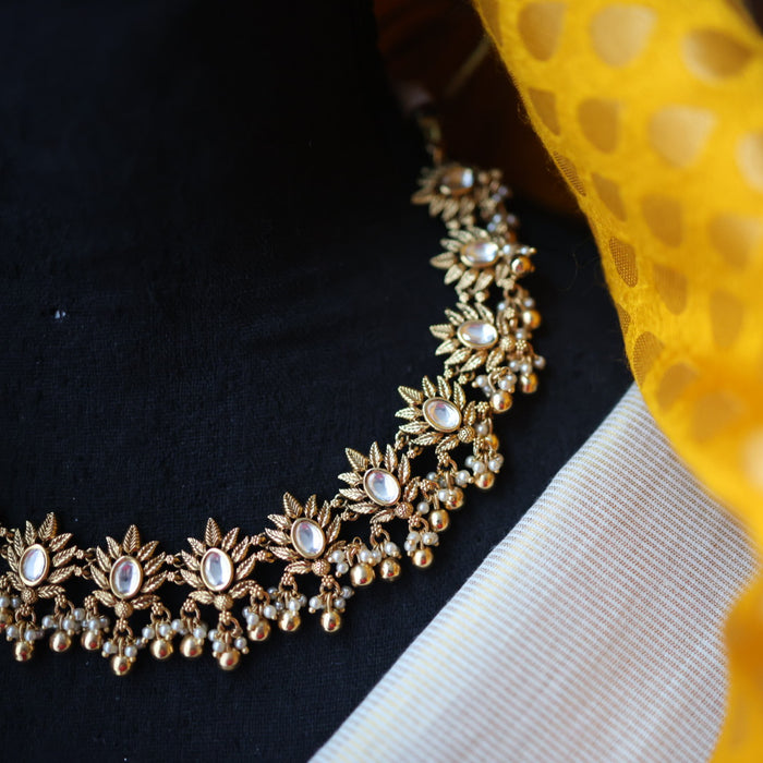 Antique gold short necklace with earrings G45576