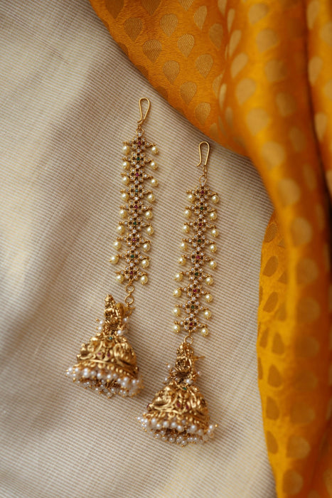 Heritage layer gold and pearl mattal ear accessories HM2311