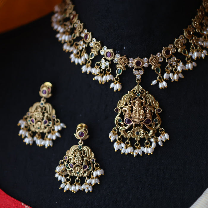 Antique pearl short necklace with earrings S1B11024