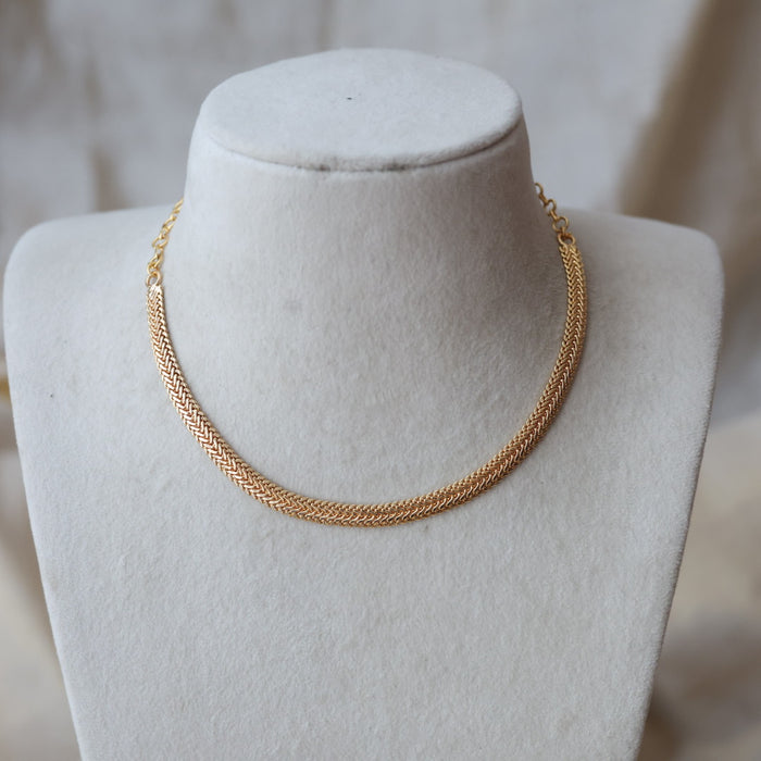 Heritage gold plated short necklace H3222