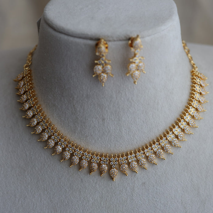 Heritage gold plated white stone mango necklace H7688