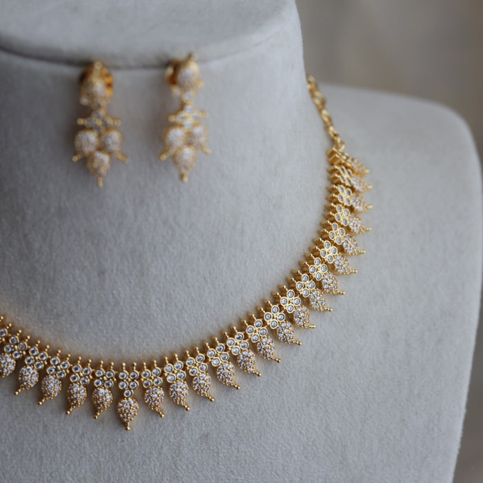 Heritage gold plated white stone mango necklace H7688