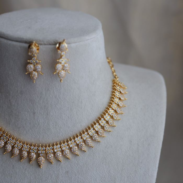 Heritage gold plated white stone mango necklace H7688