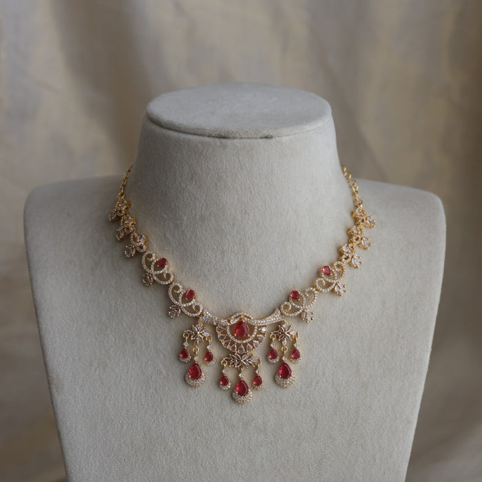 Heritage gold plated ruby white stone short necklace H793