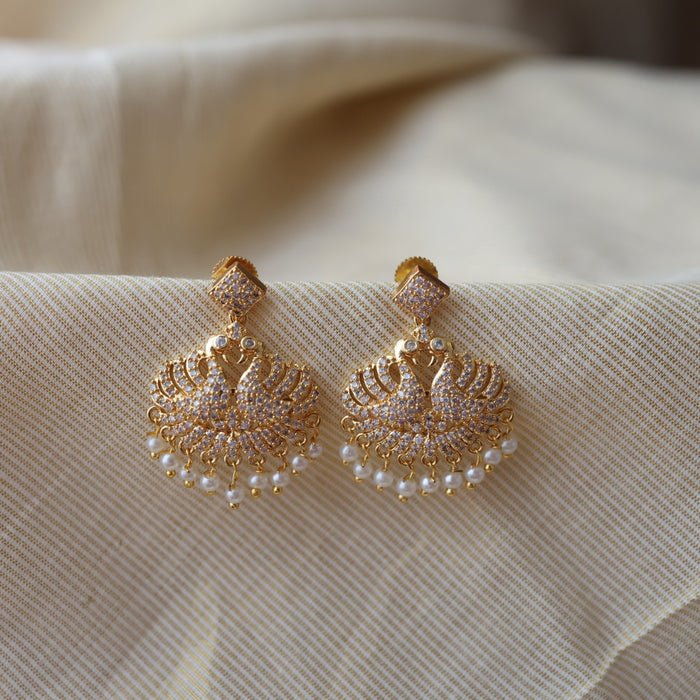 Heritage white stone drop earrings HD1046