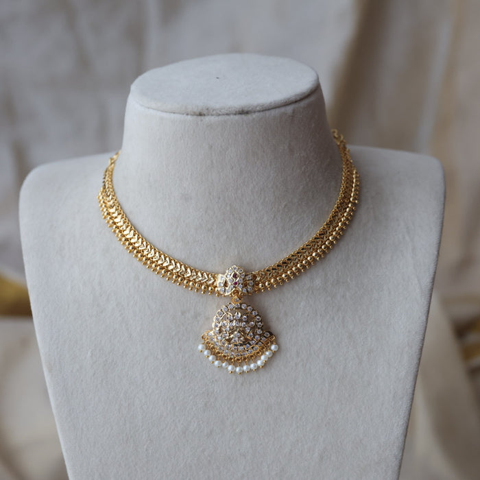 Heritage gold plated white stone short necklace H9116