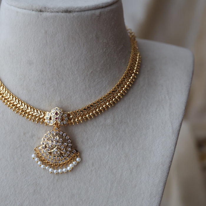 Heritage gold plated white stone short necklace H9116