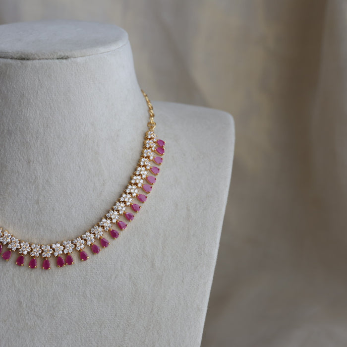 Heritage gold plated ruby white stone short necklace H7688