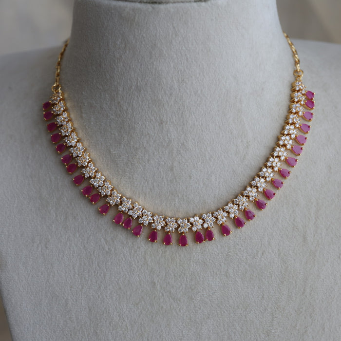 Heritage gold plated ruby white stone short necklace H7688