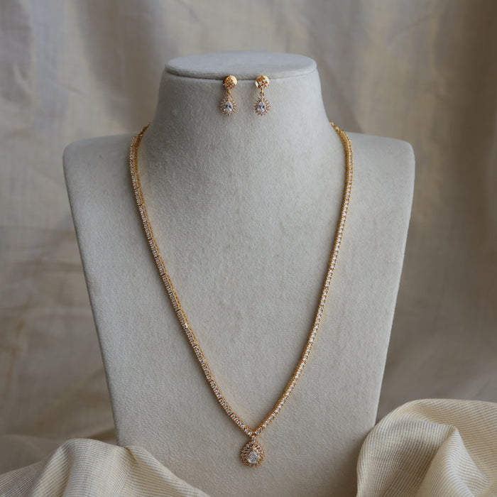 Heritage gold plated white stone long necklace with earrings H2221