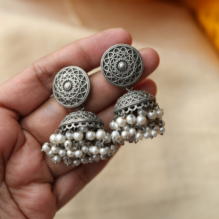 Trendy black metal jumka earring TJ112