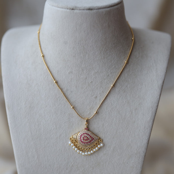 Heritage gold plated sangu pendant short chain HC489