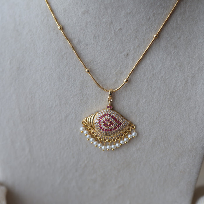 Heritage gold plated sangu pendant short chain HC489