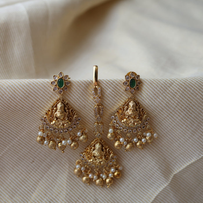 Antique temple design drop earrings and tikka AD2901