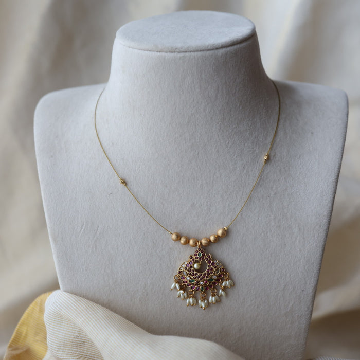 Antique ruby stone invisible short necklace IN9031