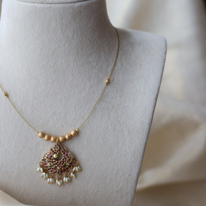 Antique ruby stone invisible short necklace IN9031